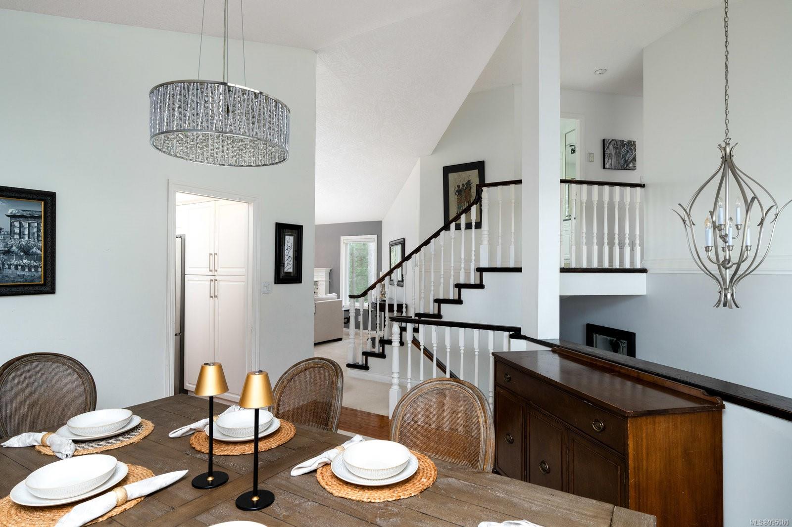 932 Boulderwood Rise # 4
