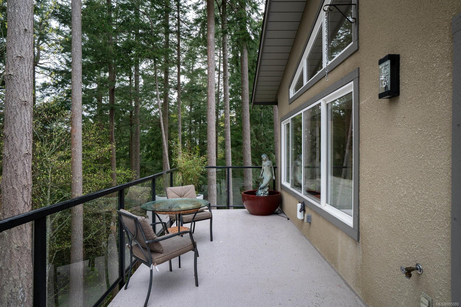 932 Boulderwood Rise # 4