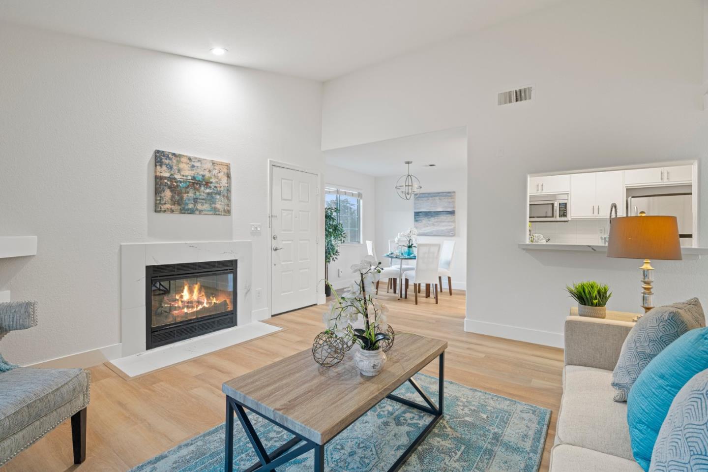 994 Lake Isabella WAY