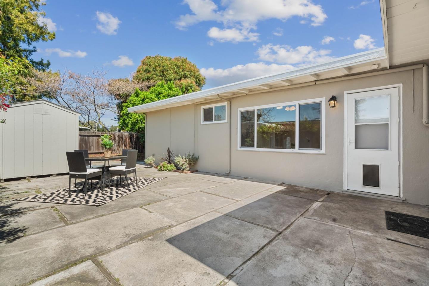 565 Cypress AVE