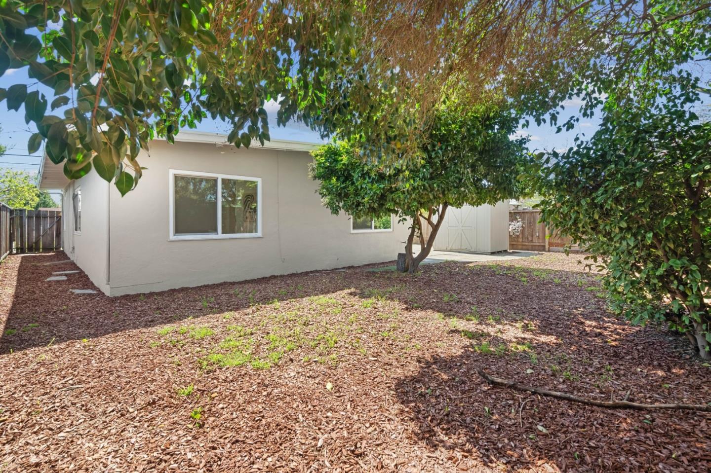 565 Cypress AVE