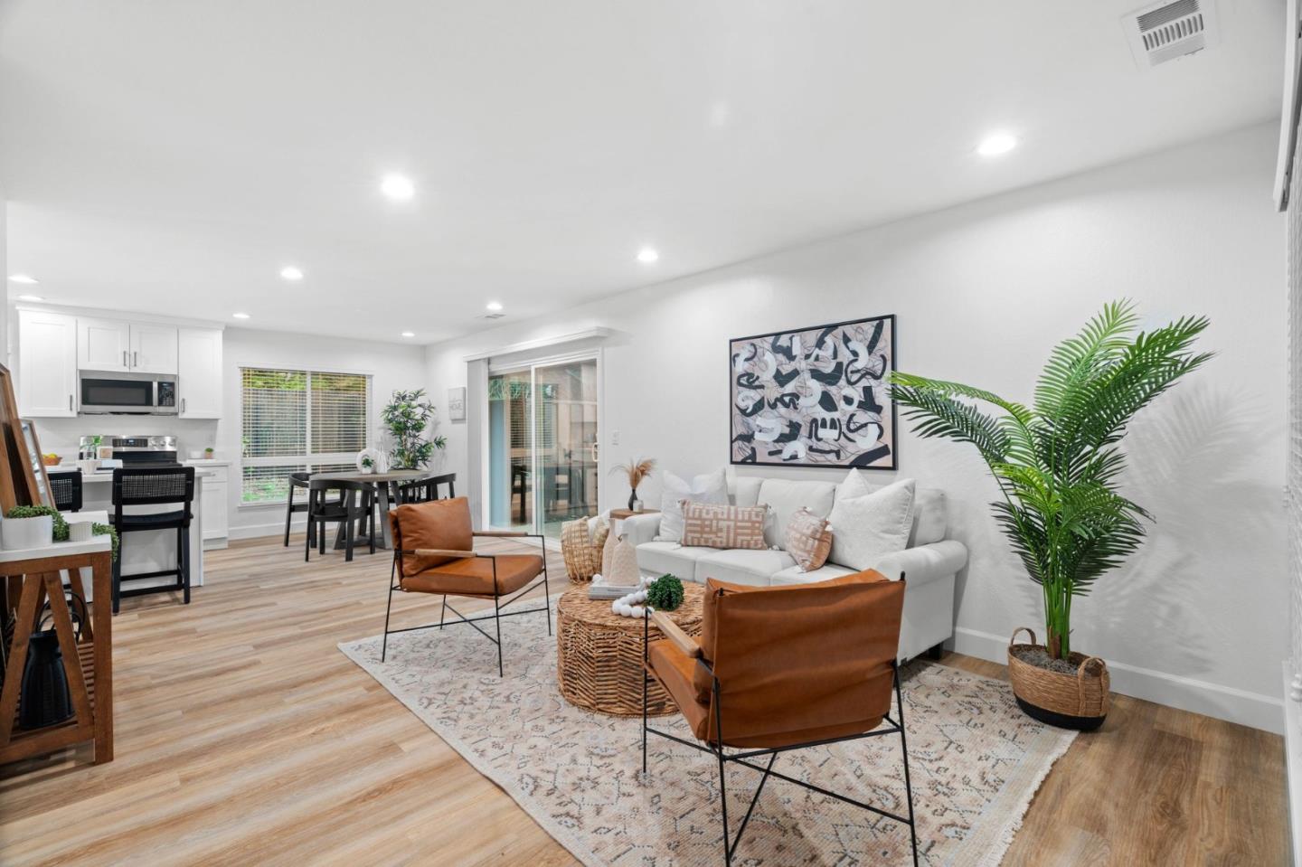 4942 Poplar TER