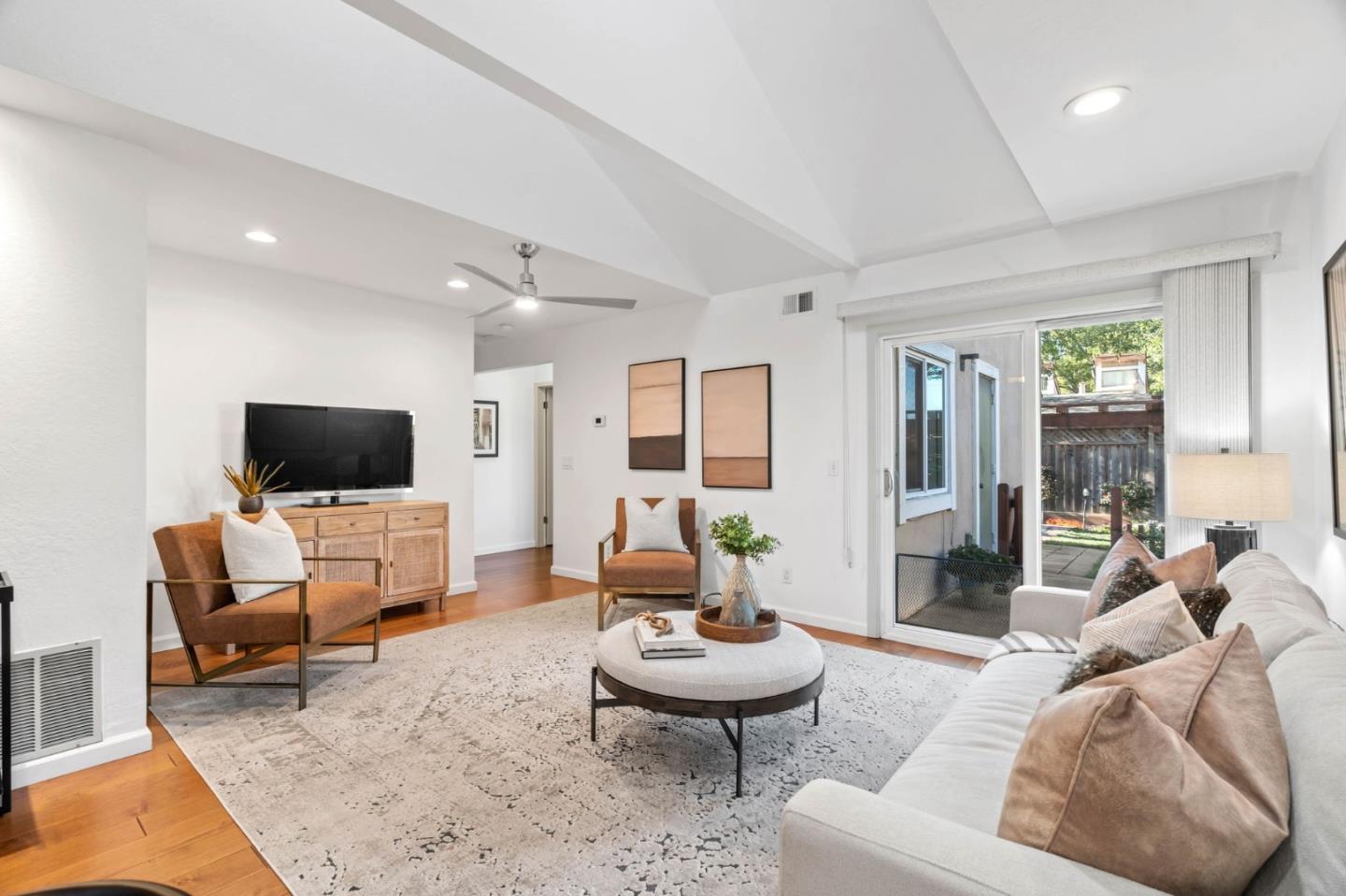 535 Cassatt WAY