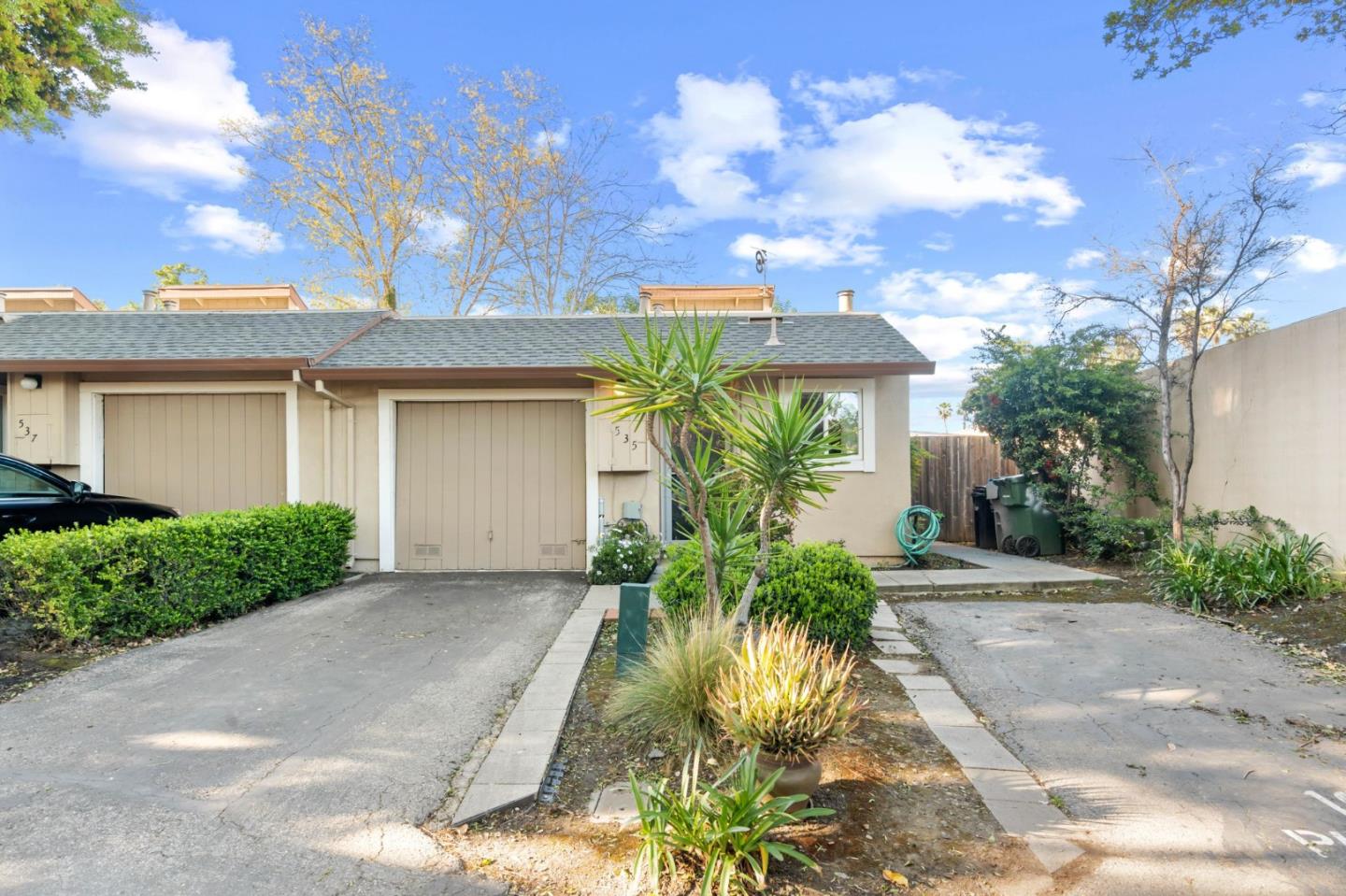 535 Cassatt WAY