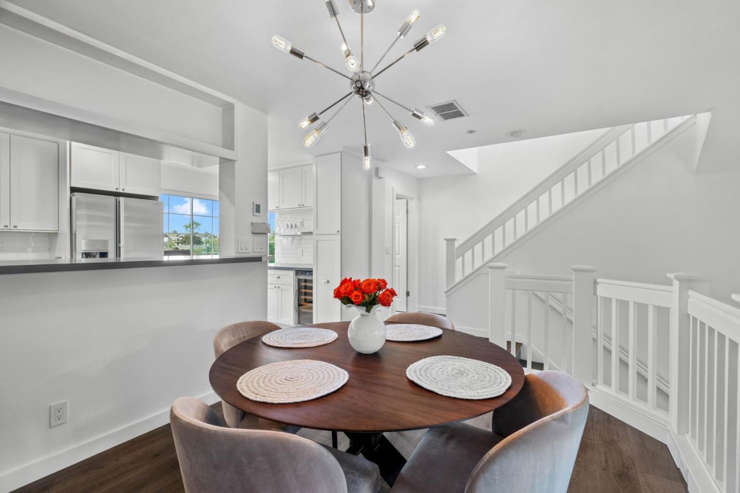 384 Genoa DR