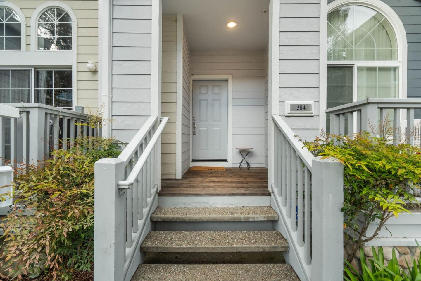 384 Genoa DR