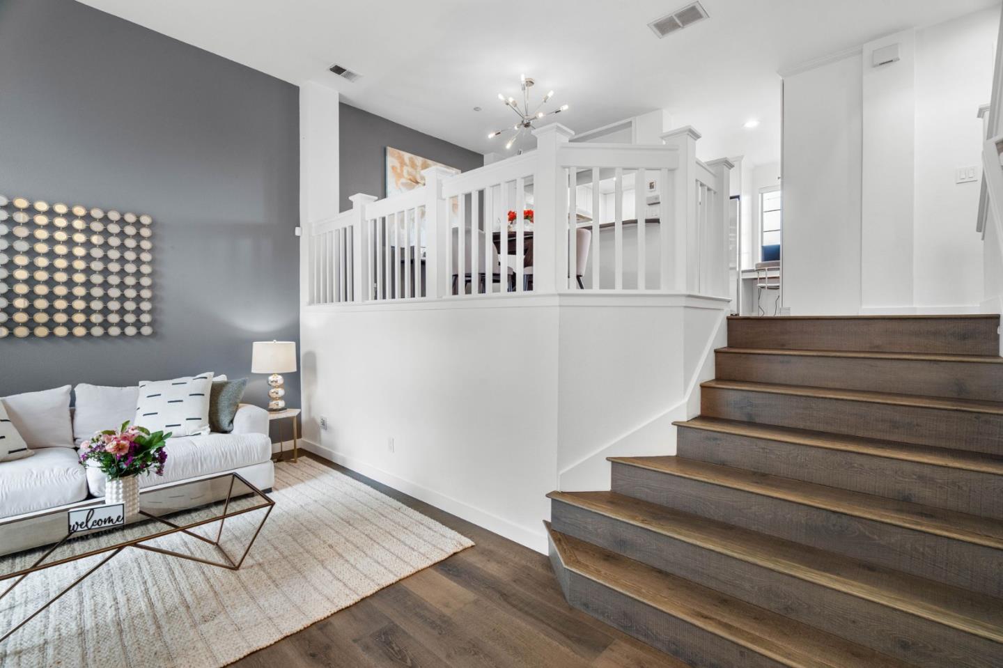 384 Genoa DR