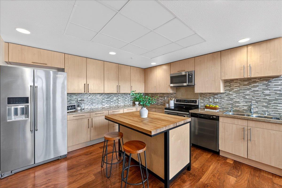 88 Bush Street 3134