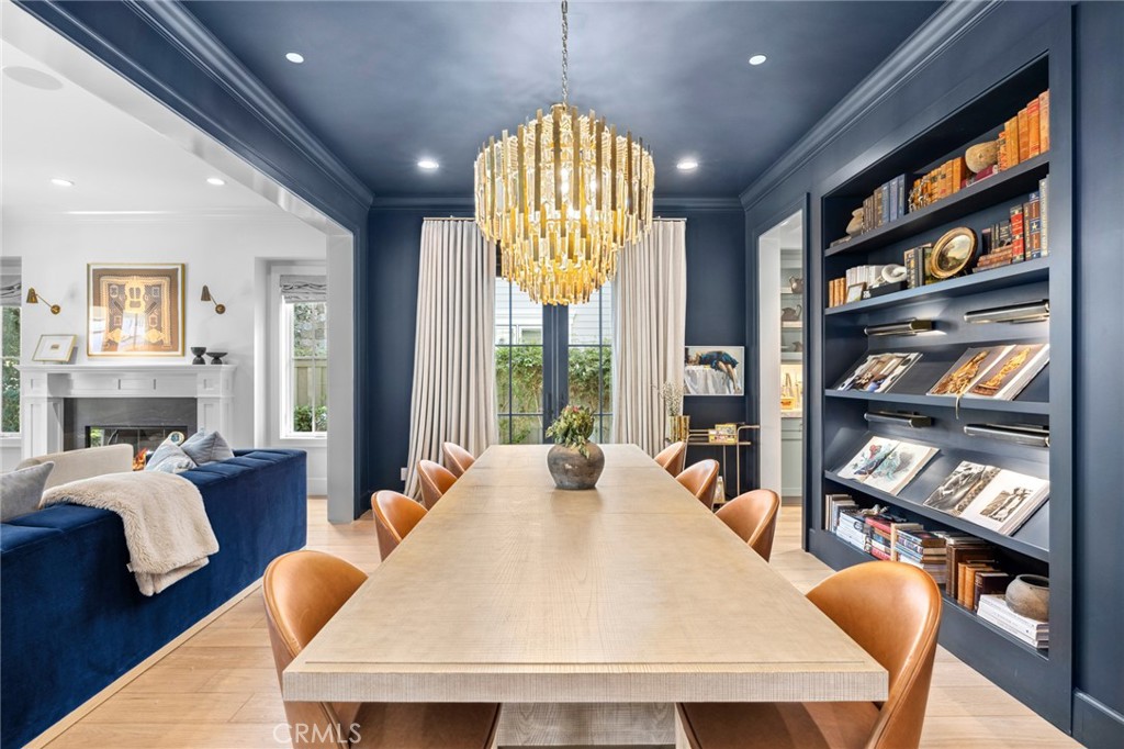 1718 Newport Hills Drive W