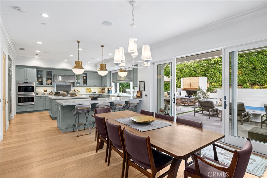 1718 Newport Hills Drive W