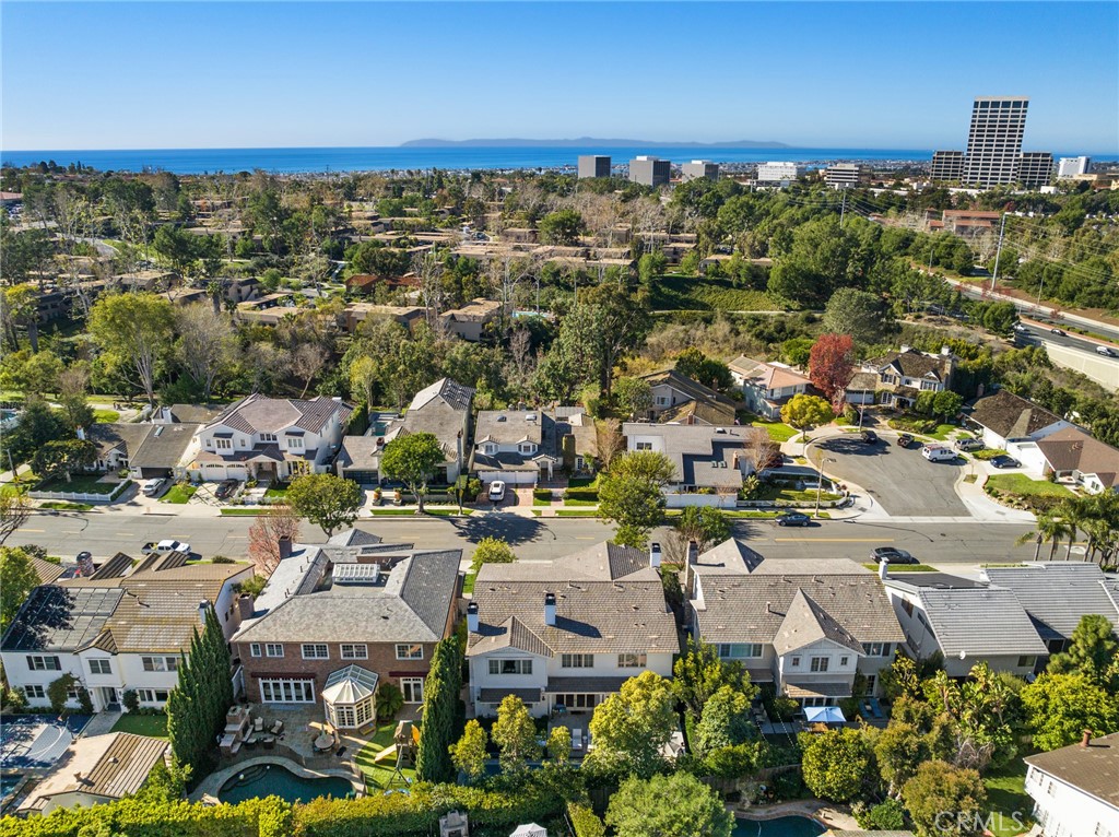 1718 Newport Hills Drive W