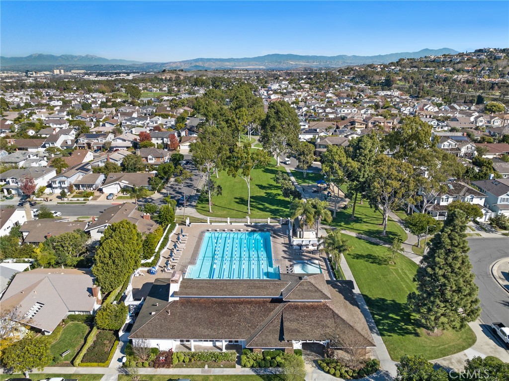 1718 Newport Hills Drive W