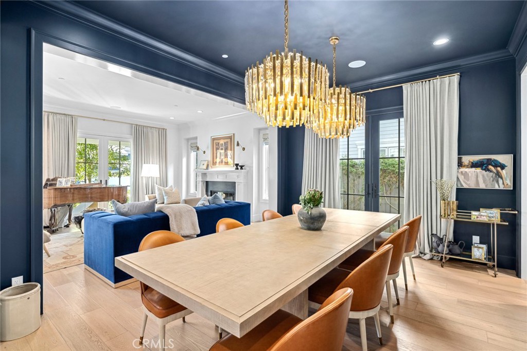 1718 Newport Hills Drive W