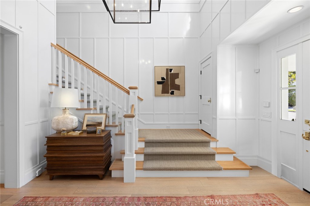 1718 Newport Hills Drive W