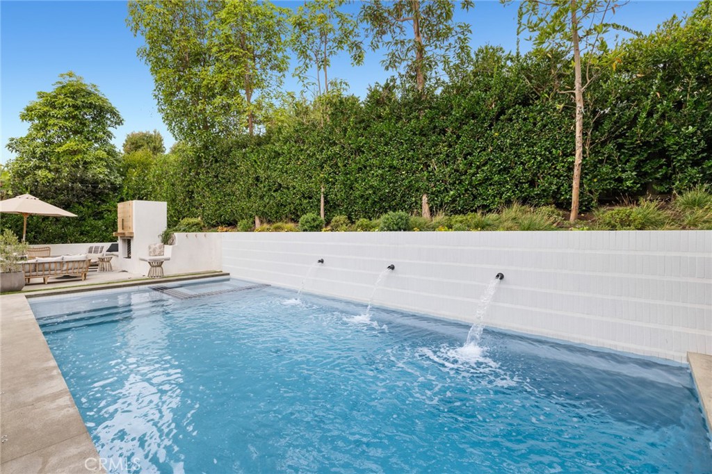 1718 Newport Hills Drive W