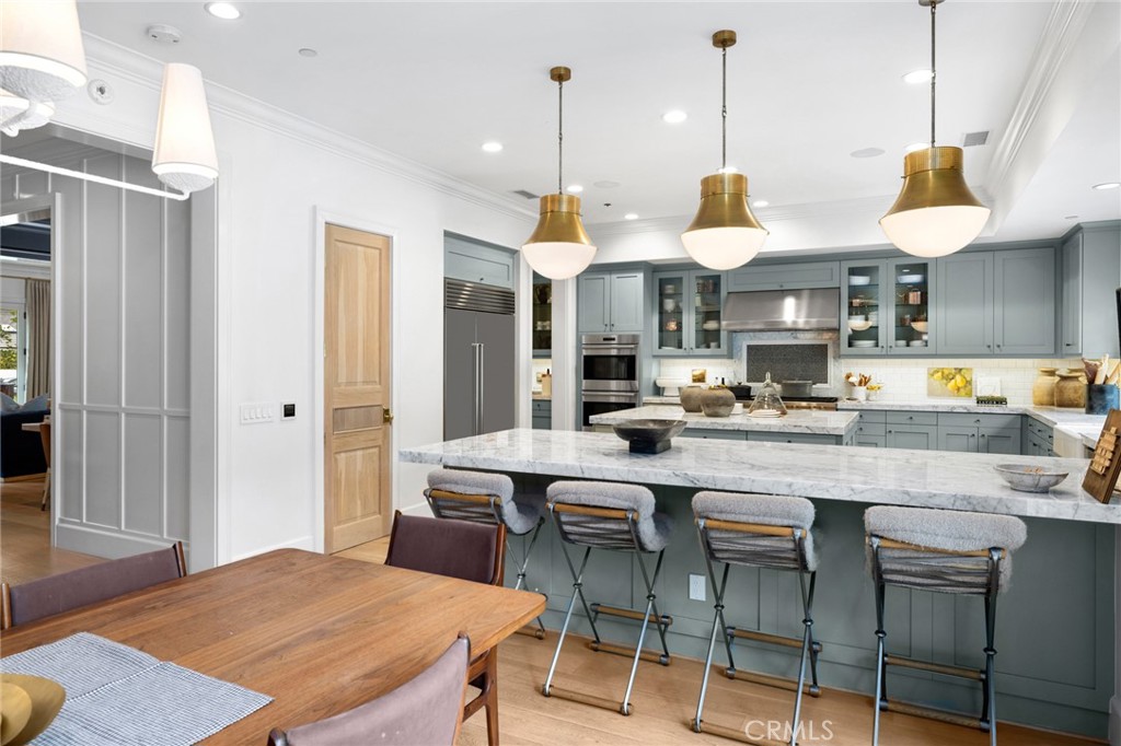 1718 Newport Hills Drive W