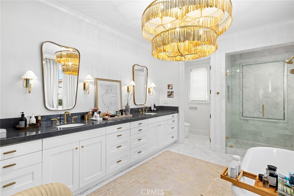 1718 Newport Hills Drive W