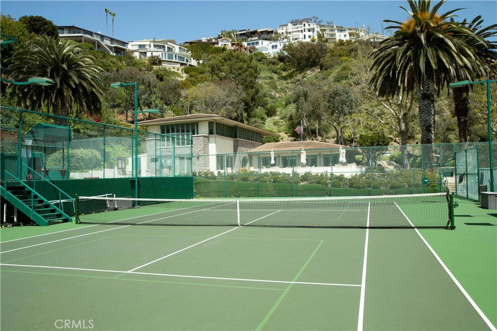 13 Emerald Bay