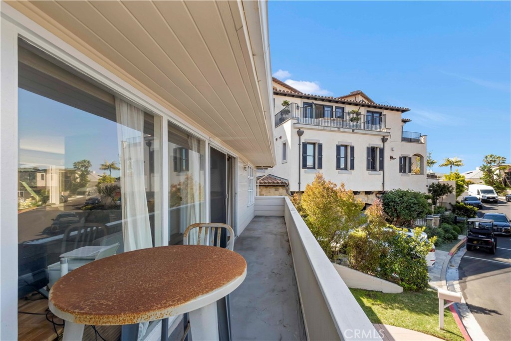 13 Emerald Bay