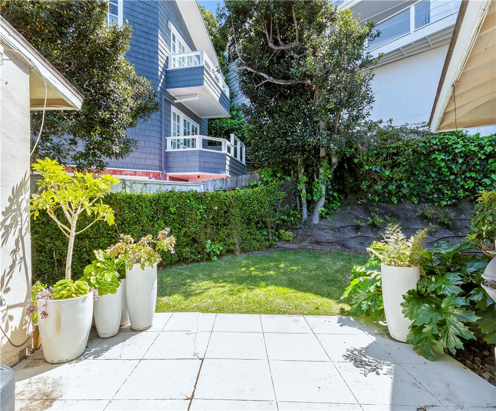 13 Emerald Bay