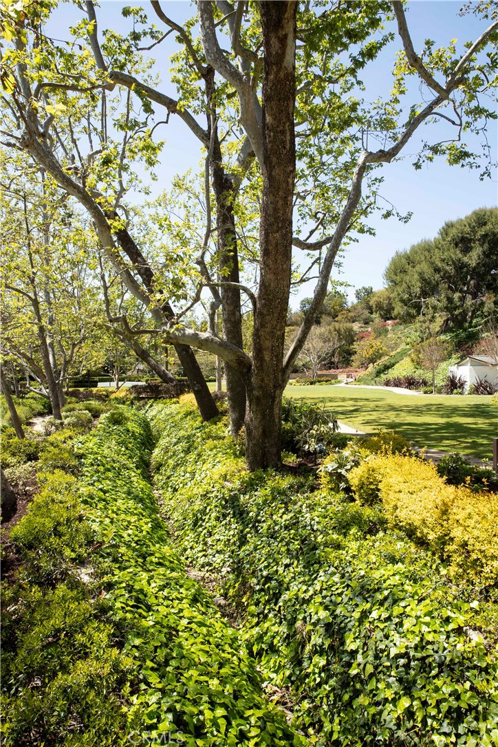 13 Emerald Bay