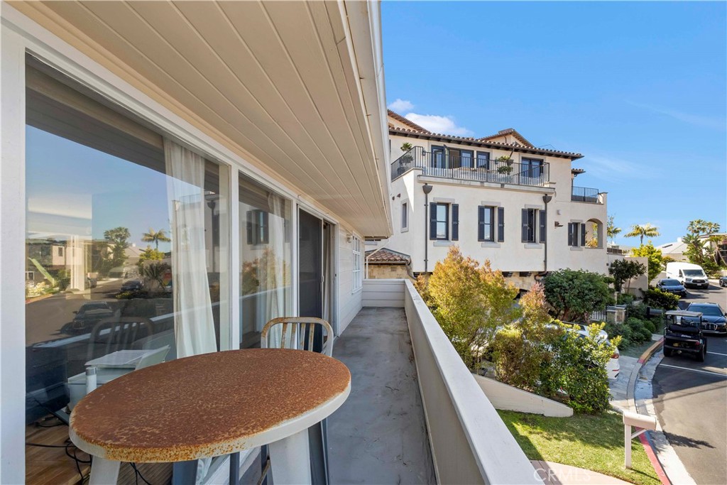 13 Emerald Bay