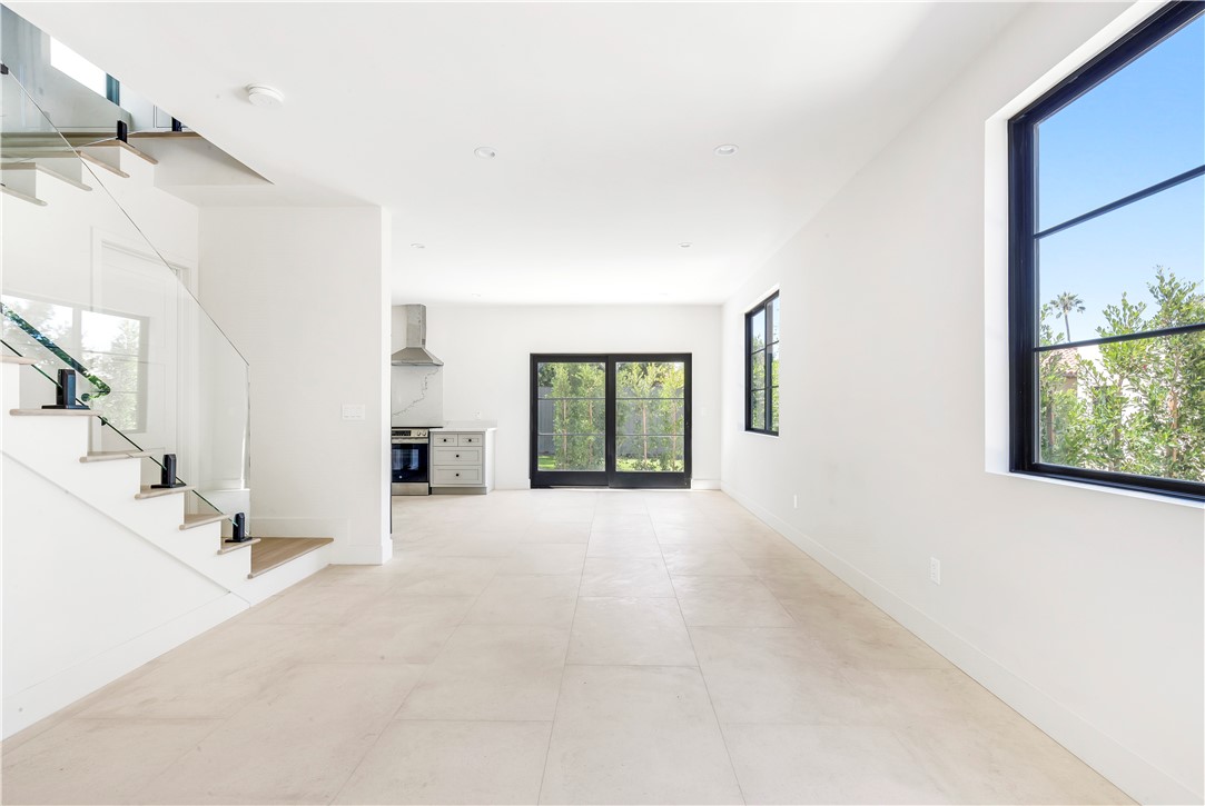 936 Orlando Avenue N