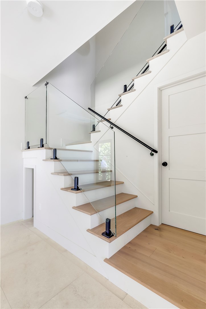 936 Orlando Avenue N