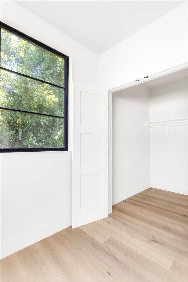 936 Orlando Avenue N