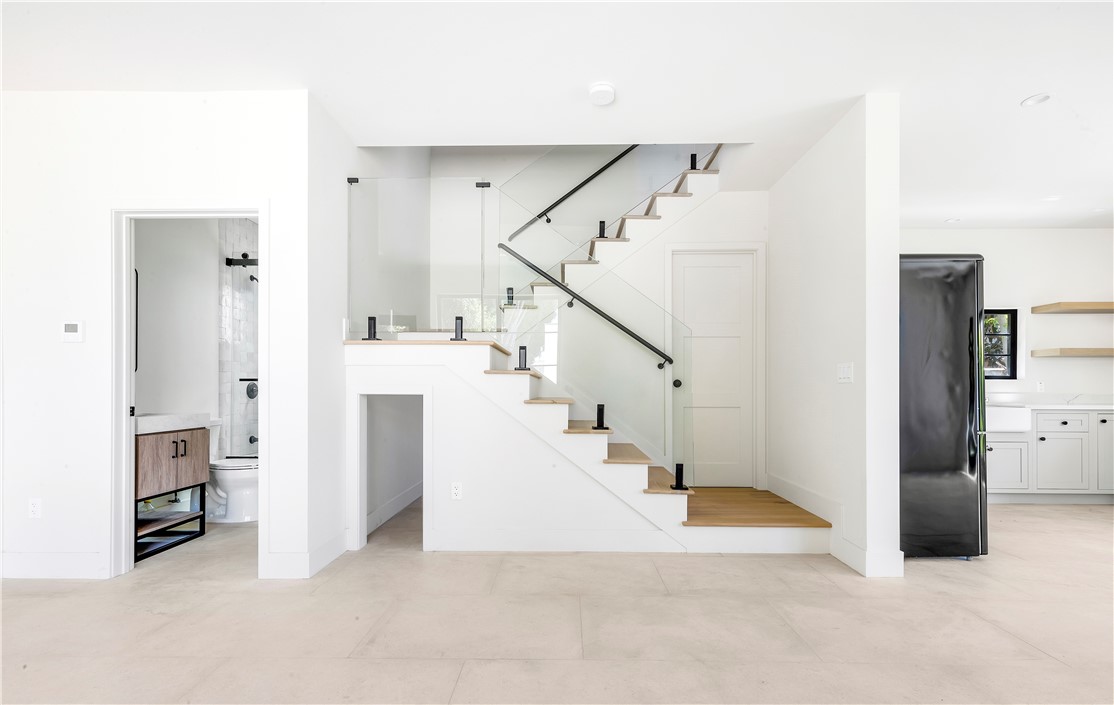 936 Orlando Avenue N