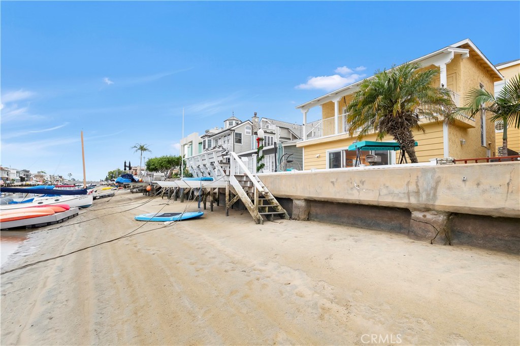 325 Grand Canal