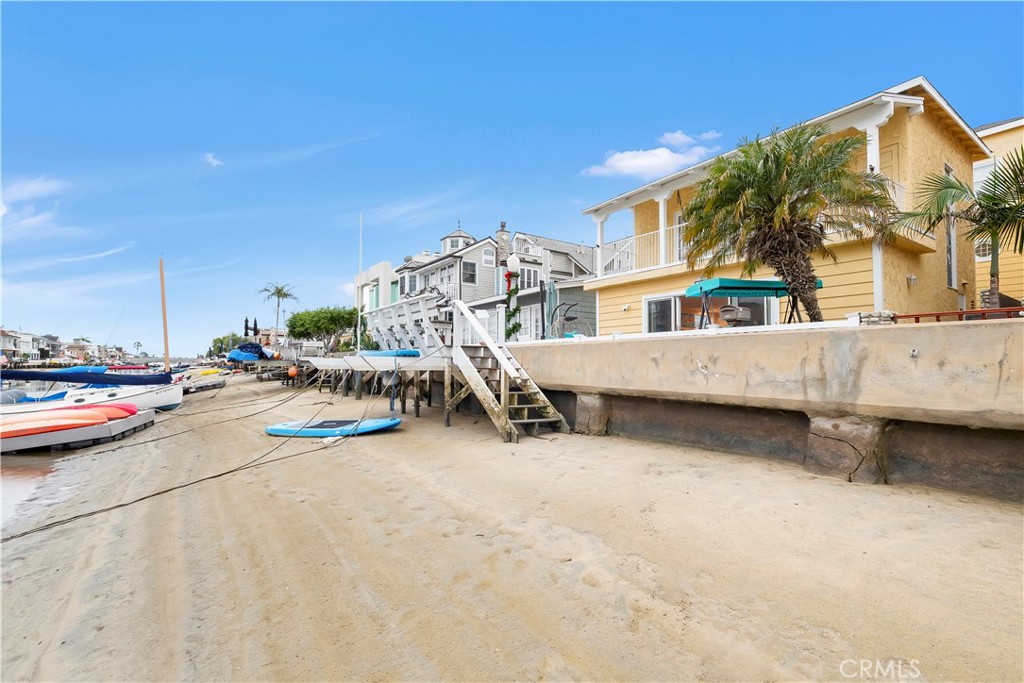 325 Grand Canal