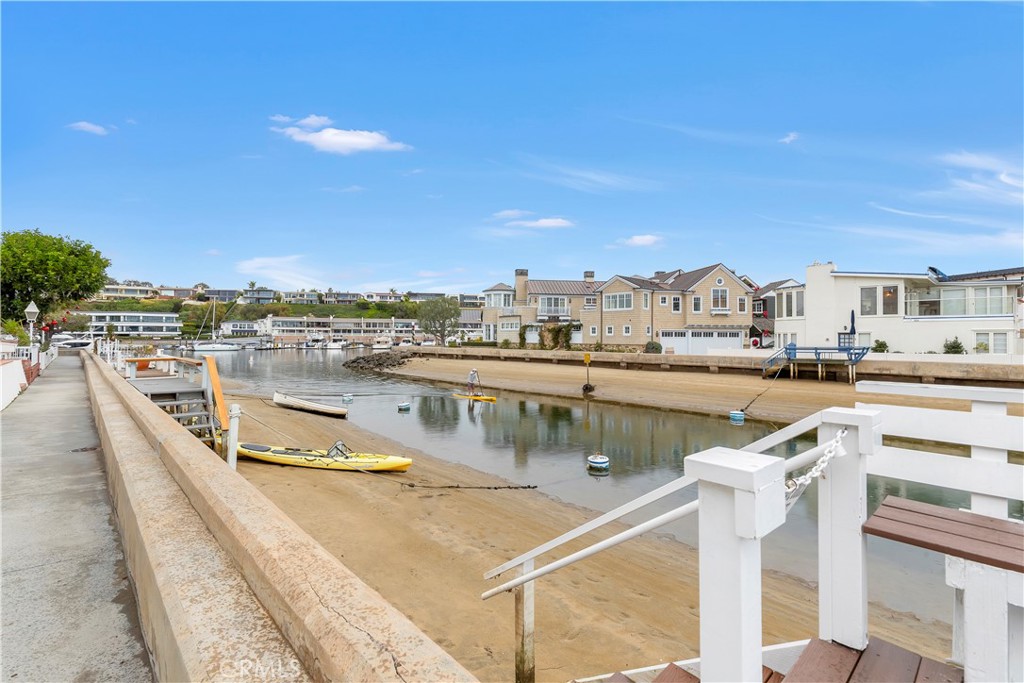 325 Grand Canal