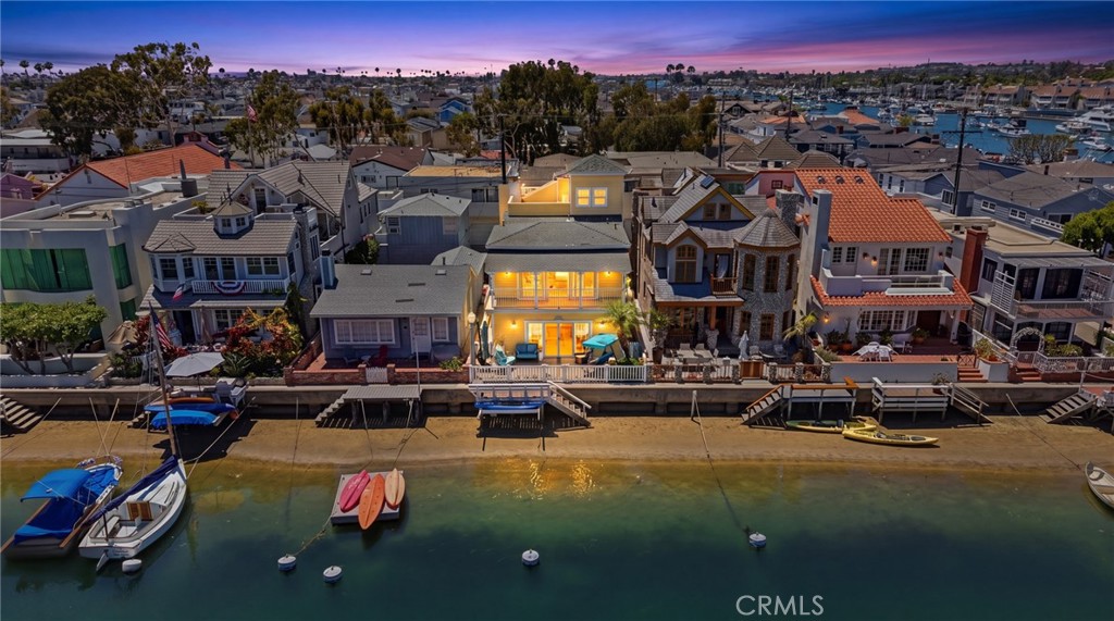 325 Grand Canal