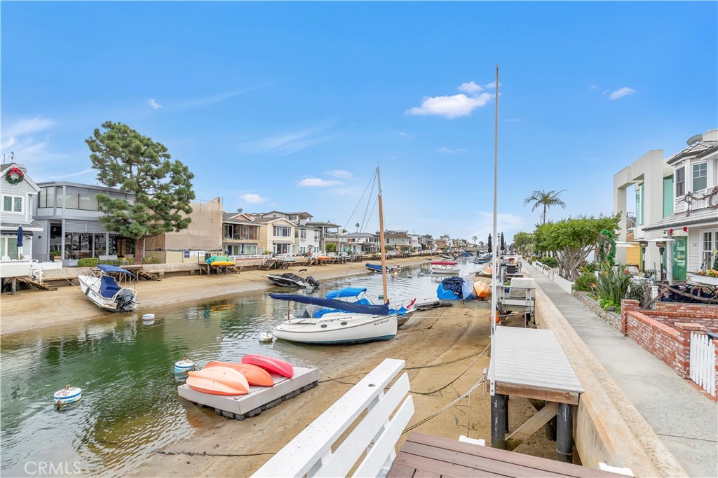 325 Grand Canal