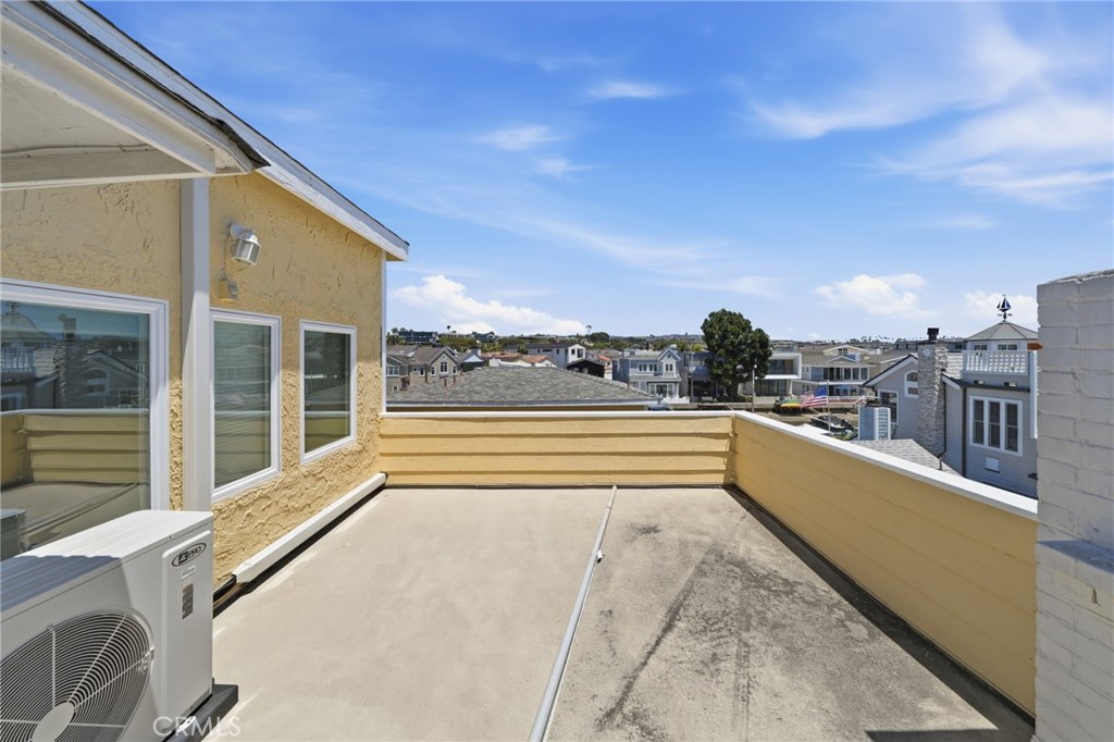 325 Grand Canal