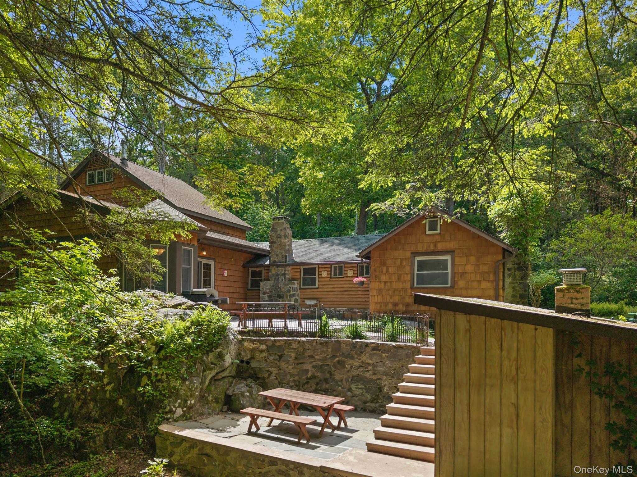 25 Cabin Ridge Road