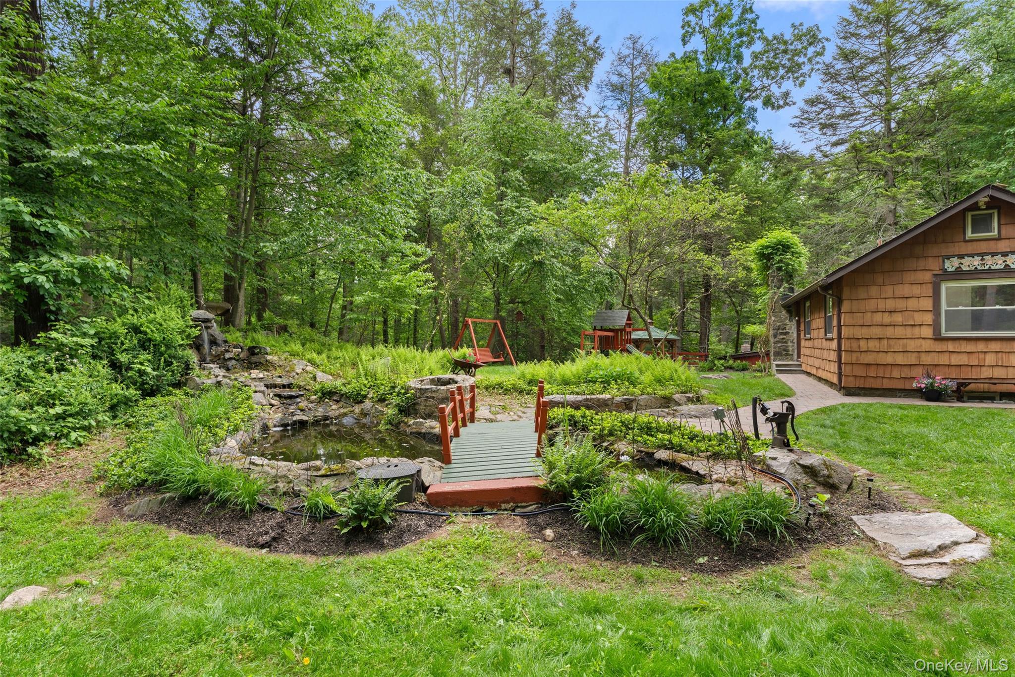 25 Cabin Ridge Road