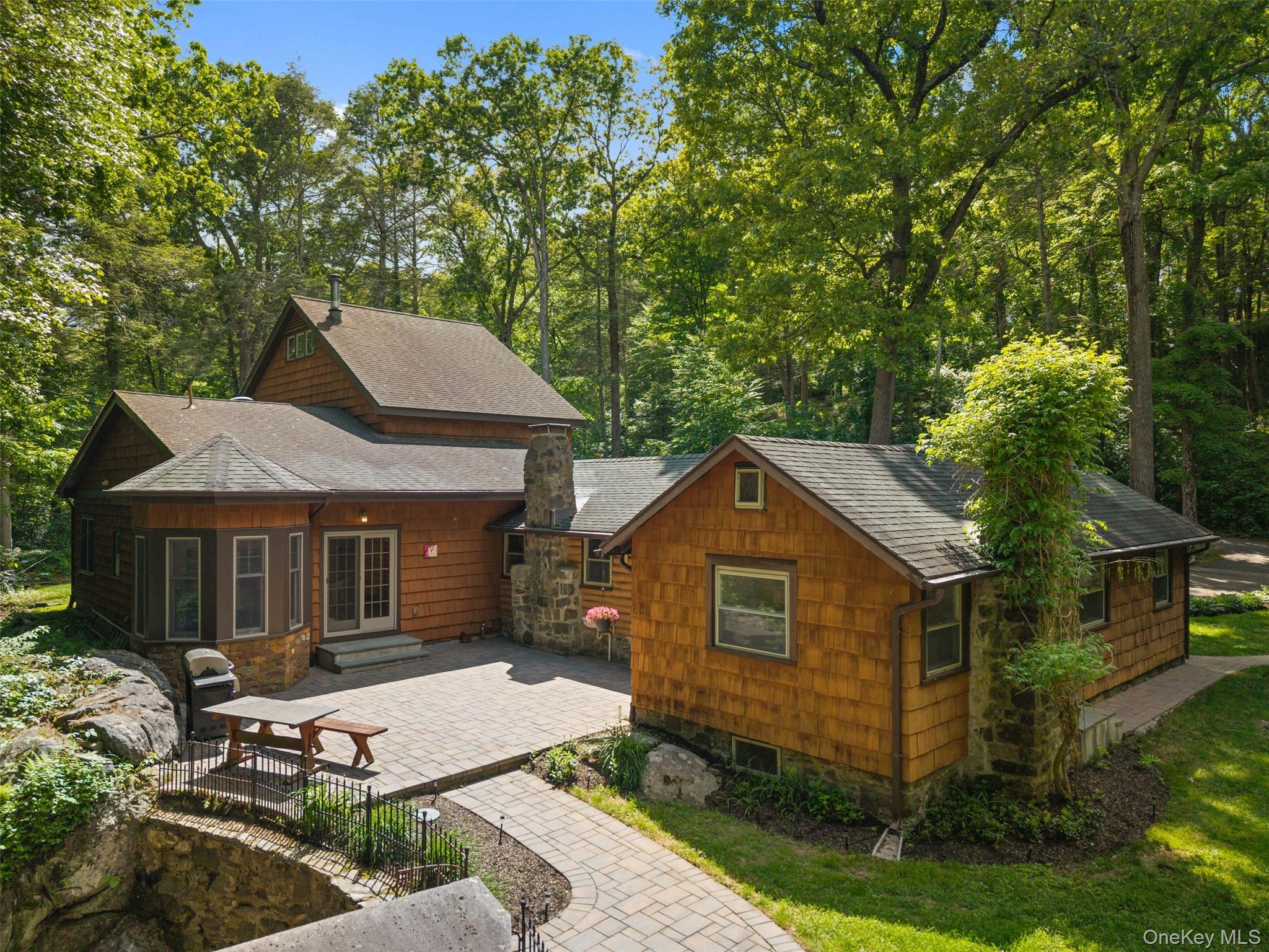 25 Cabin Ridge Road