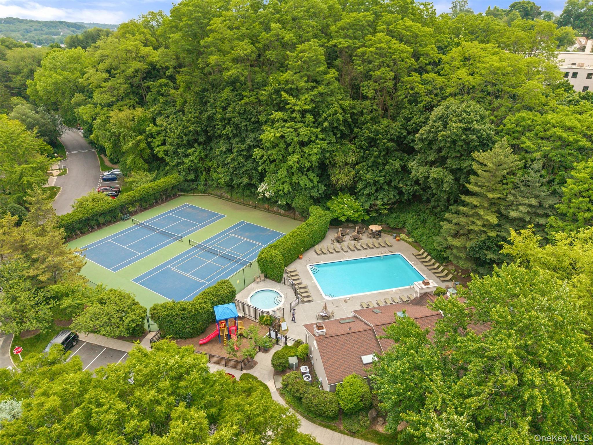 611 Pondside Drive