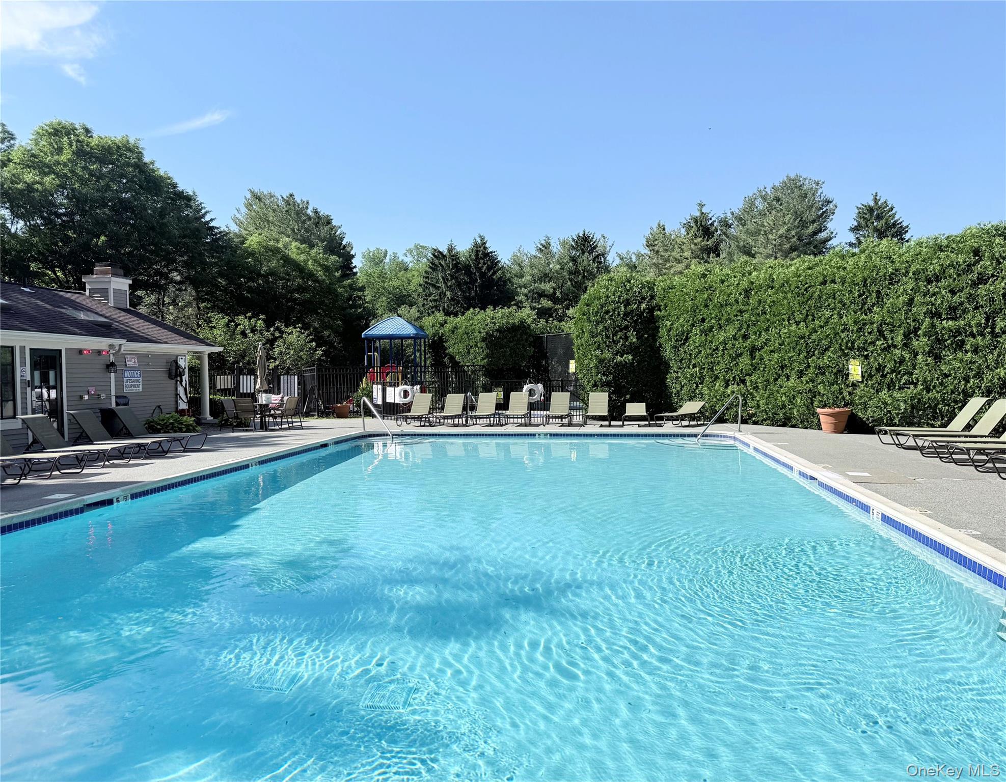 611 Pondside Drive