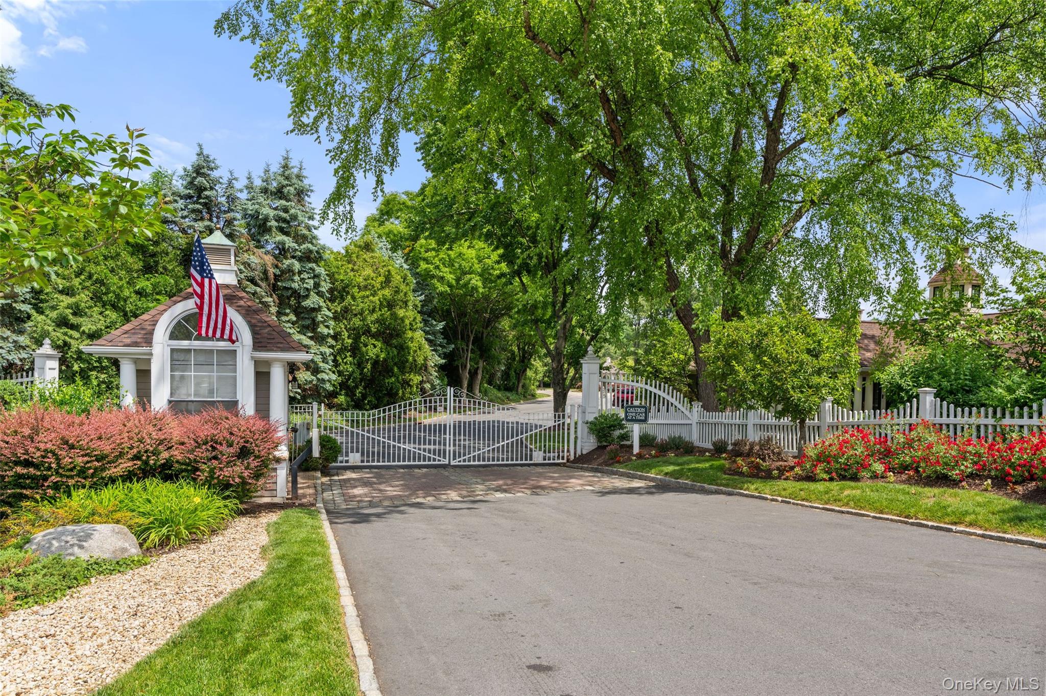 611 Pondside Drive