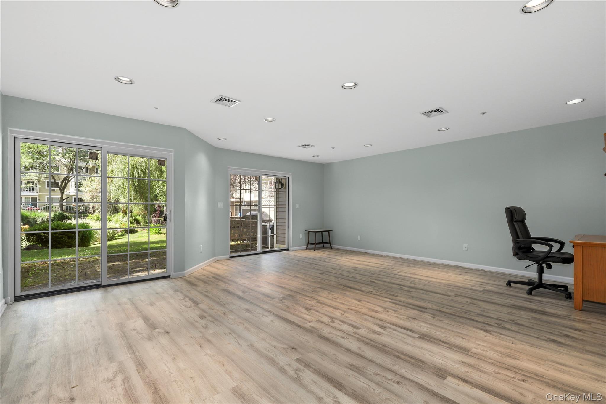 611 Pondside Drive