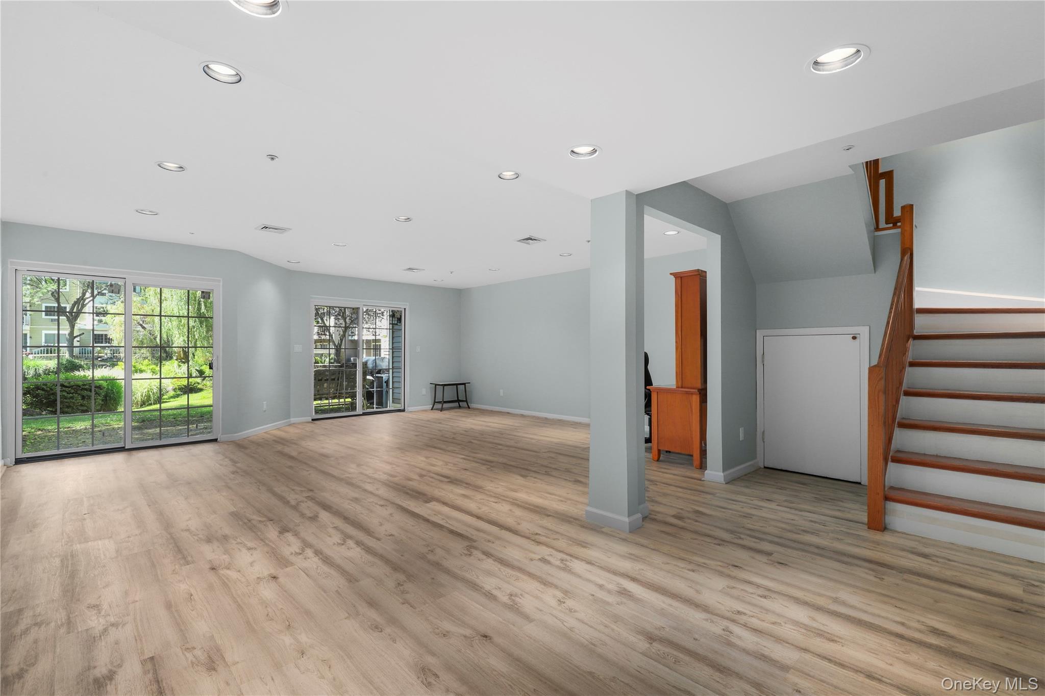611 Pondside Drive