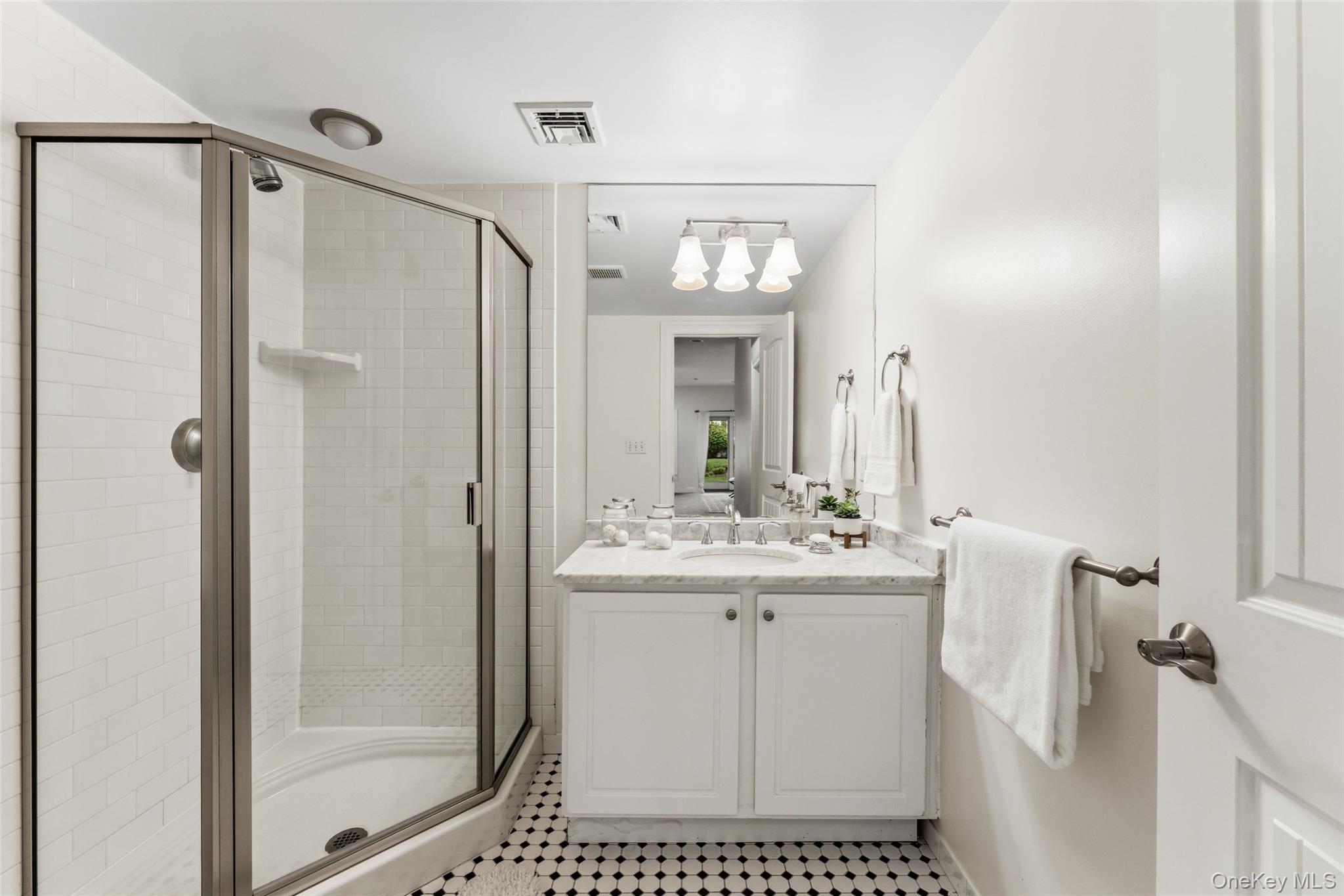 9 Daniel Street Unit: 6A