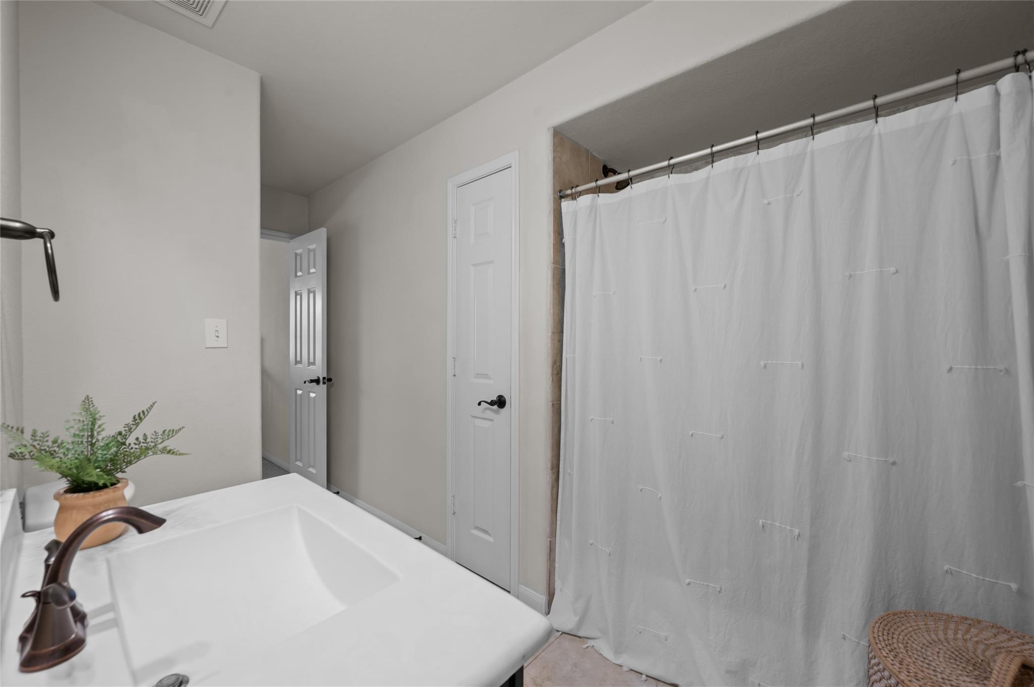 11915 Obsidian Lane