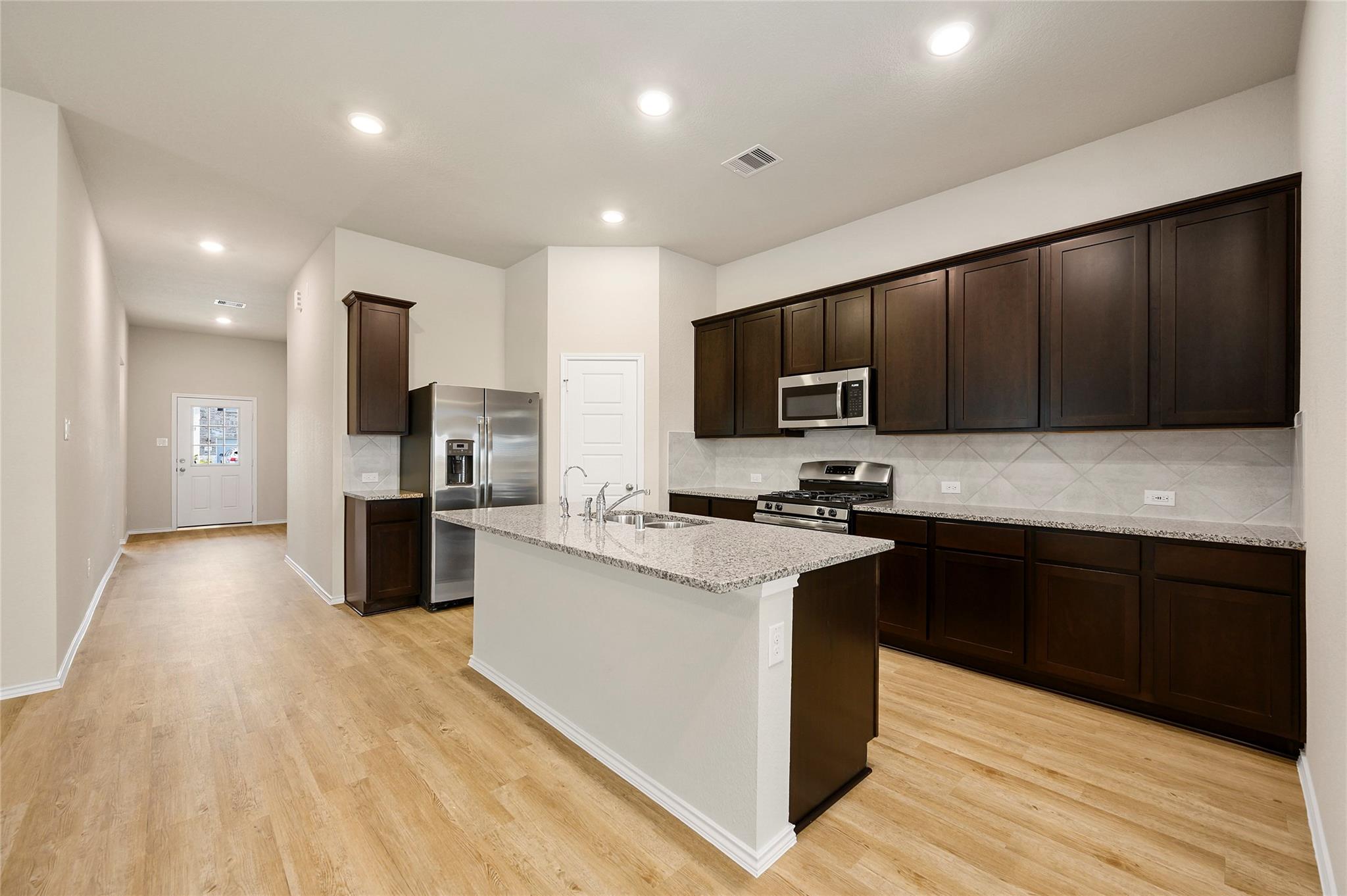 2123 Levant Lane