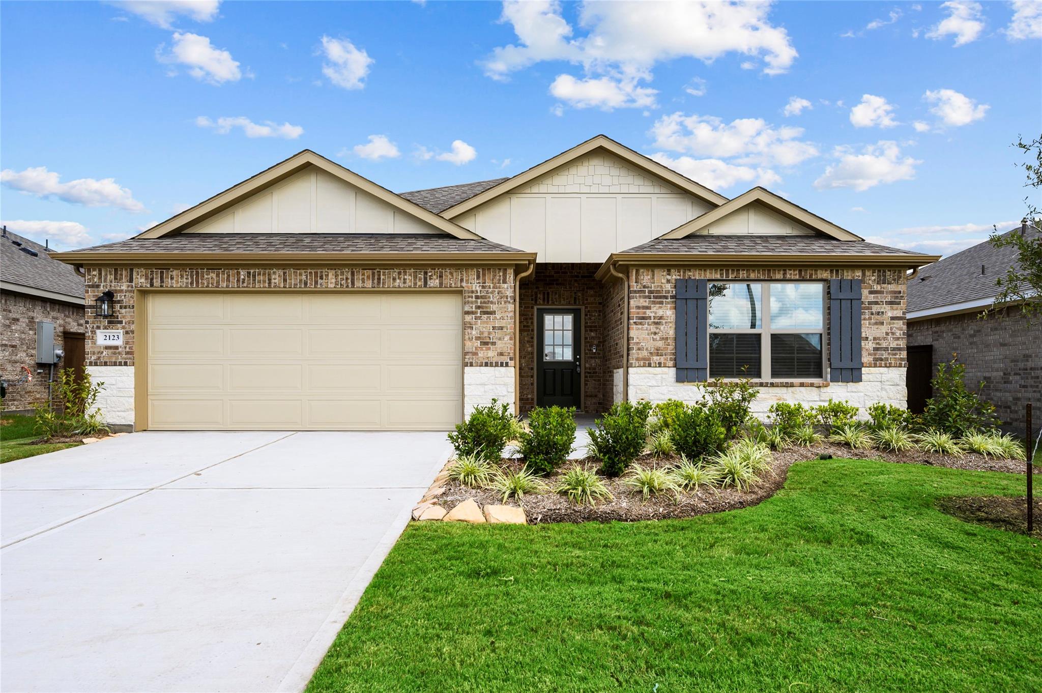 2123 Levant Lane