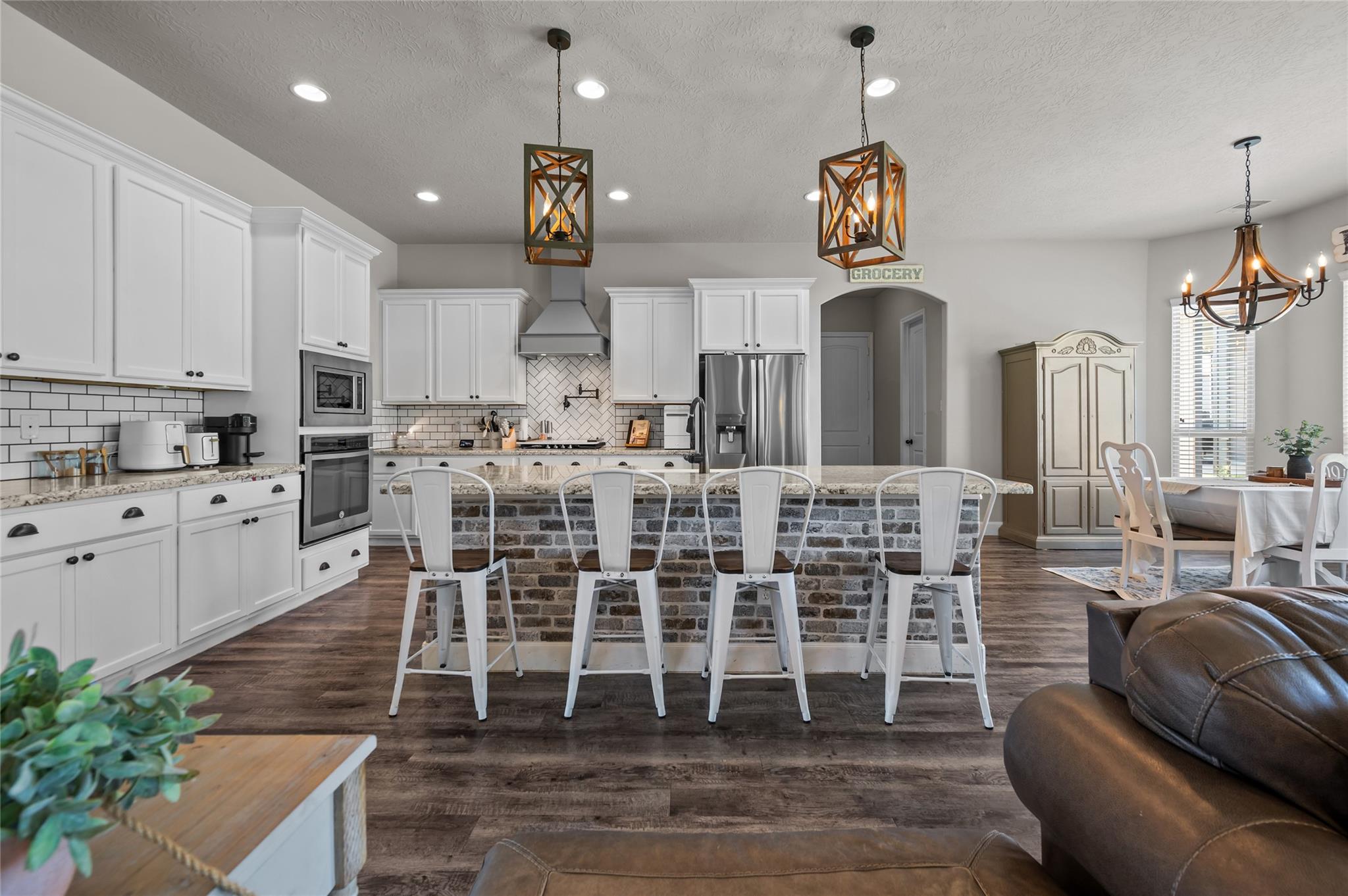 6726 Mulberry Bayou Drive