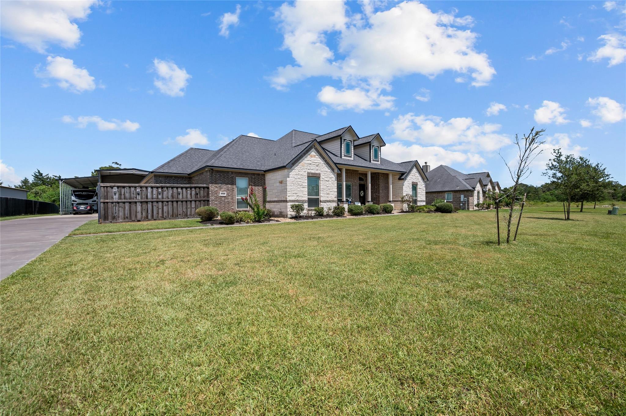 6726 Mulberry Bayou Drive
